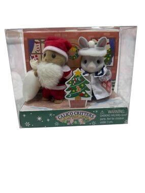 Calico Critters Cloverleaf Corners Christmas Figure Pack CC9347